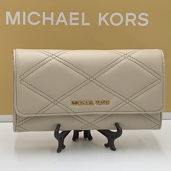 MICHAEL KORS JET SET TRAVEL LARGE TRIFOLD WALLET LIGHT SAND COLOR - Picture 15 of 16